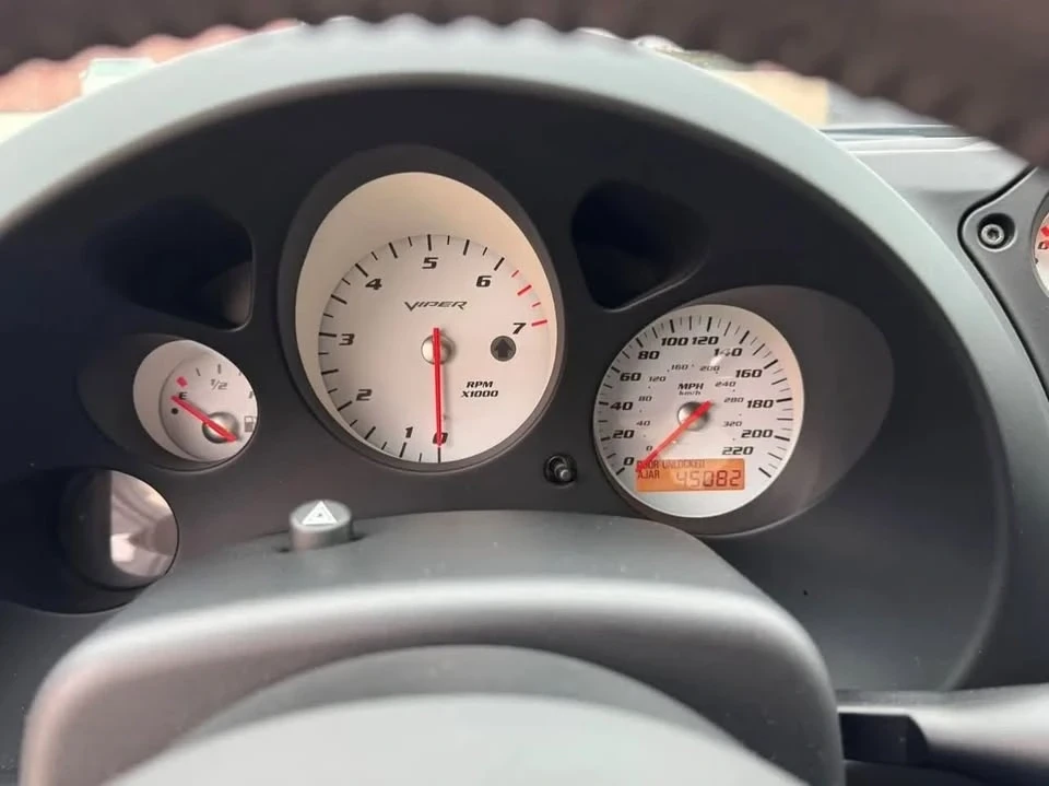 2008 Dodge Viper 4th Gen - Image 9 of 15