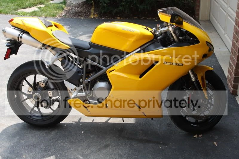 Ducati 1098 - Image 2 of 7