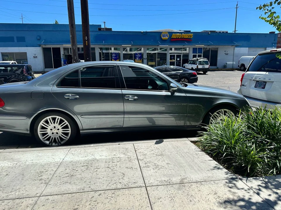 2008 Mercedes-Benz W211 E-Class - Image 10 of 14
