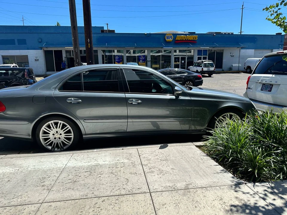 2008 Mercedes-Benz W211 E-Class - Image 11 of 14