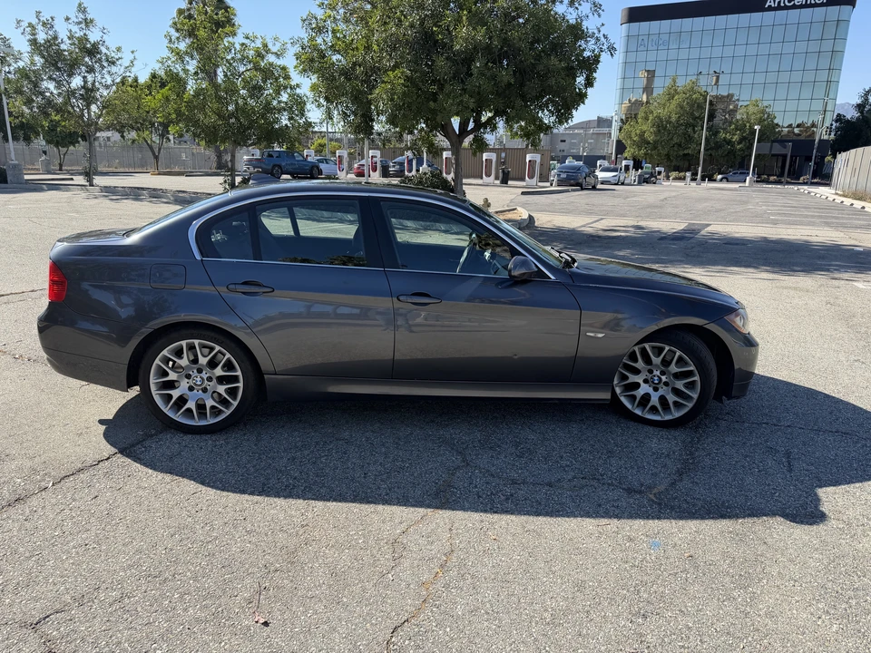 2008 BMW E90 335i Sedan - Image 4 of 10