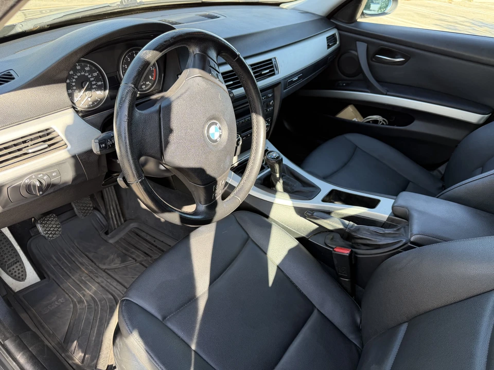 2008 BMW E90 335i Sedan - Image 8 of 10