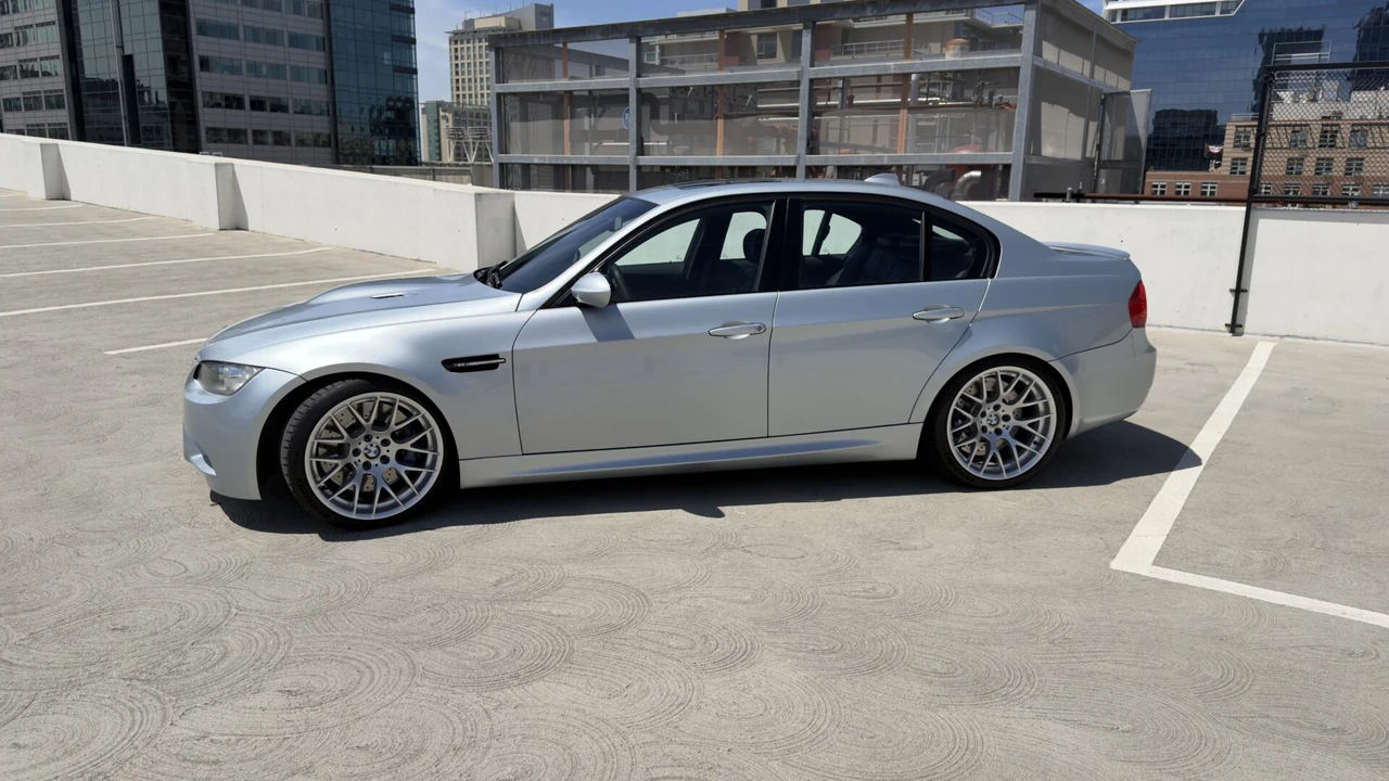 2008 BMW E90 M3 Sedan - Image 8 of 31