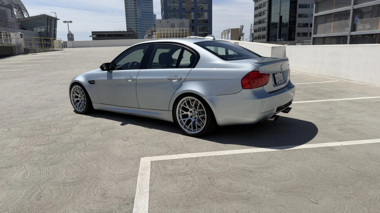 2008 BMW E90 M3 Sedan - Image 11 of 31