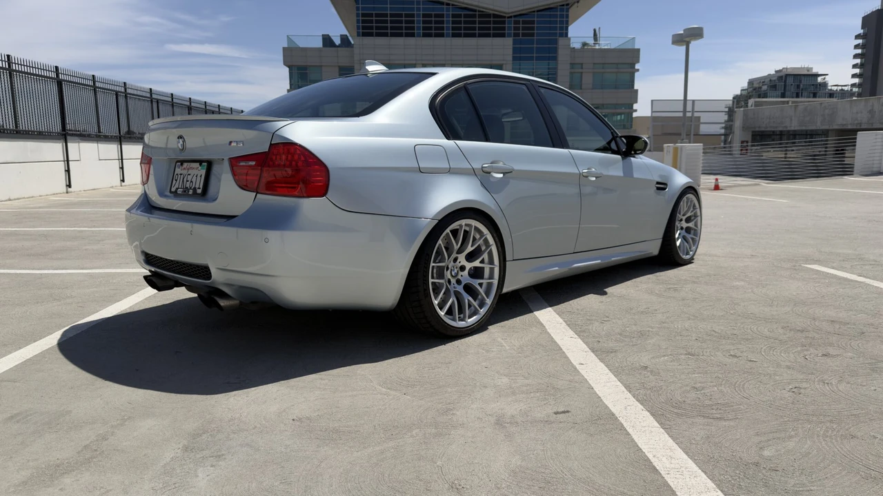 2008 BMW E90 M3 Sedan - Image 17 of 31