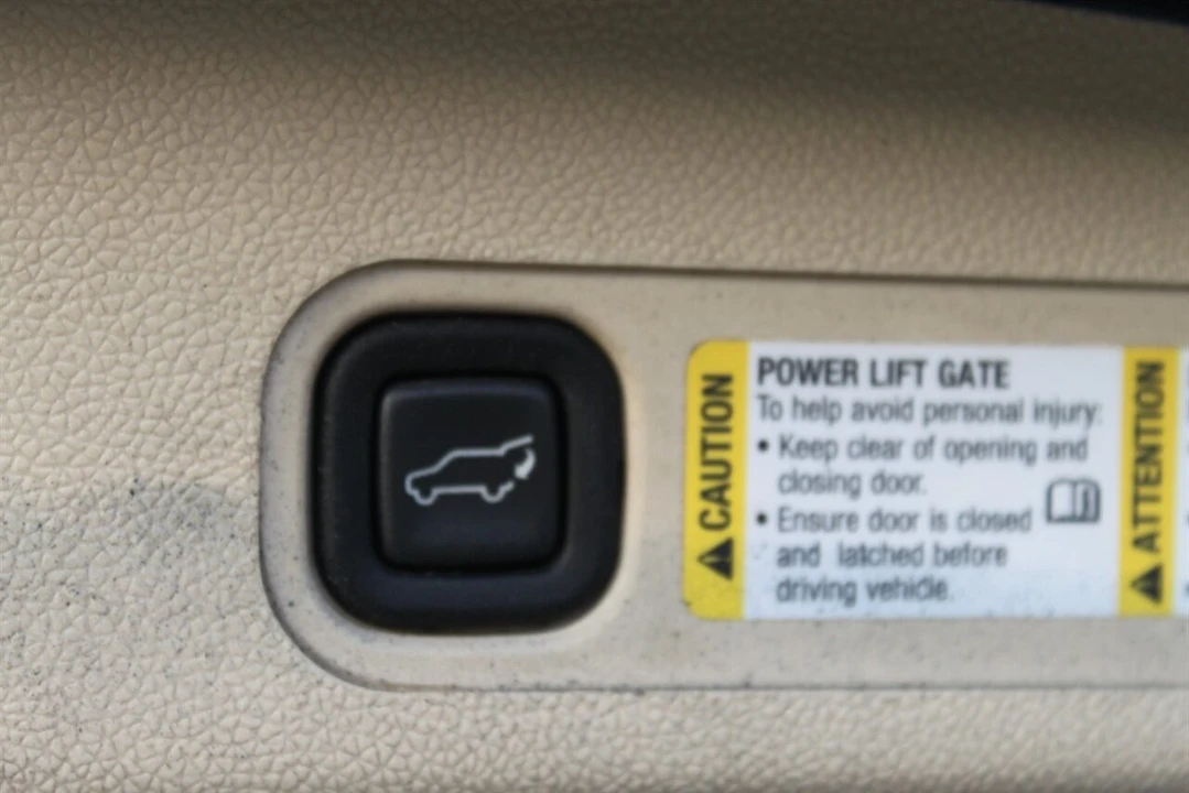 2008 Cadillac Escalade & EXT 3rd Gen - Image 13 of 21