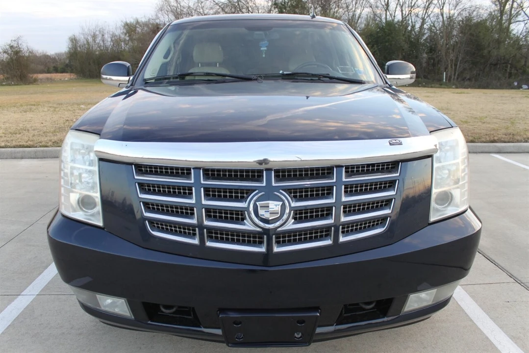 2008 Cadillac Escalade & EXT 3rd Gen - Image 3 of 21