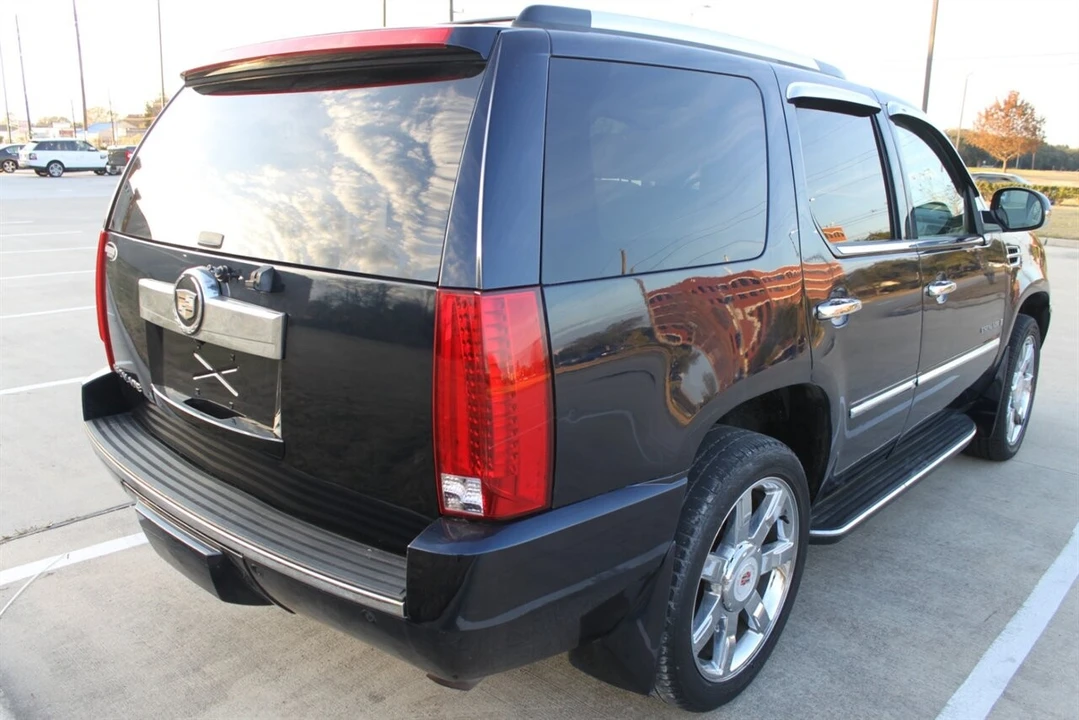 2008 Cadillac Escalade & EXT 3rd Gen - Image 10 of 21