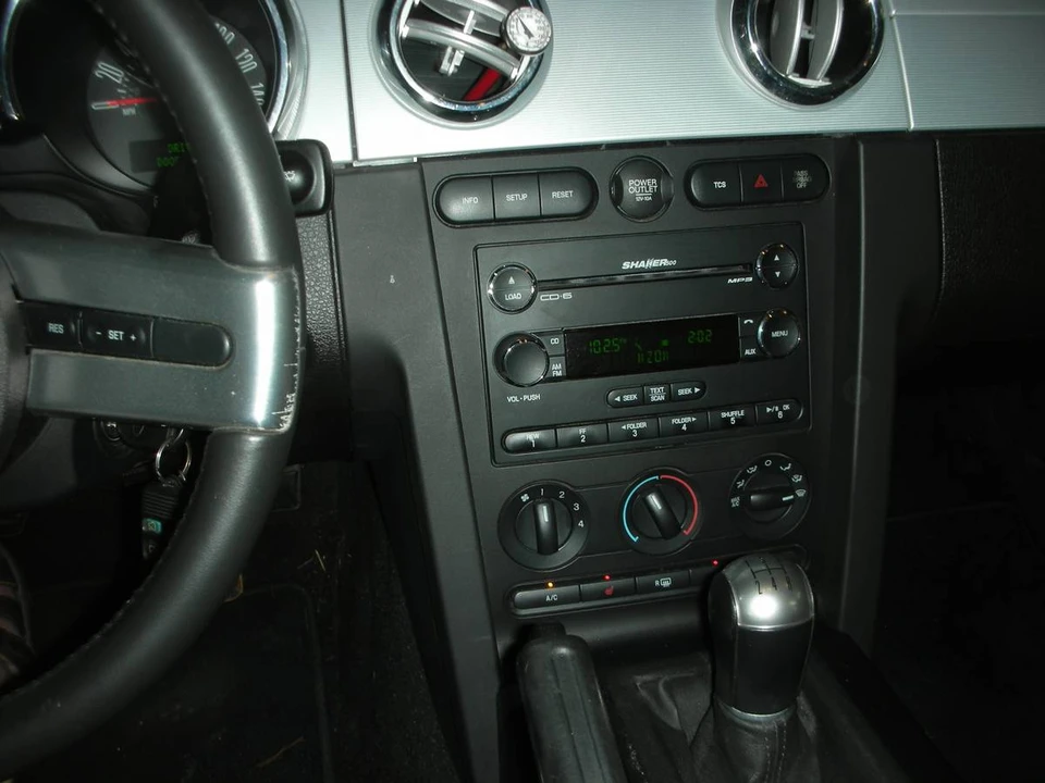 2008 Ford S197 Mustang GT - Image 10 of 11
