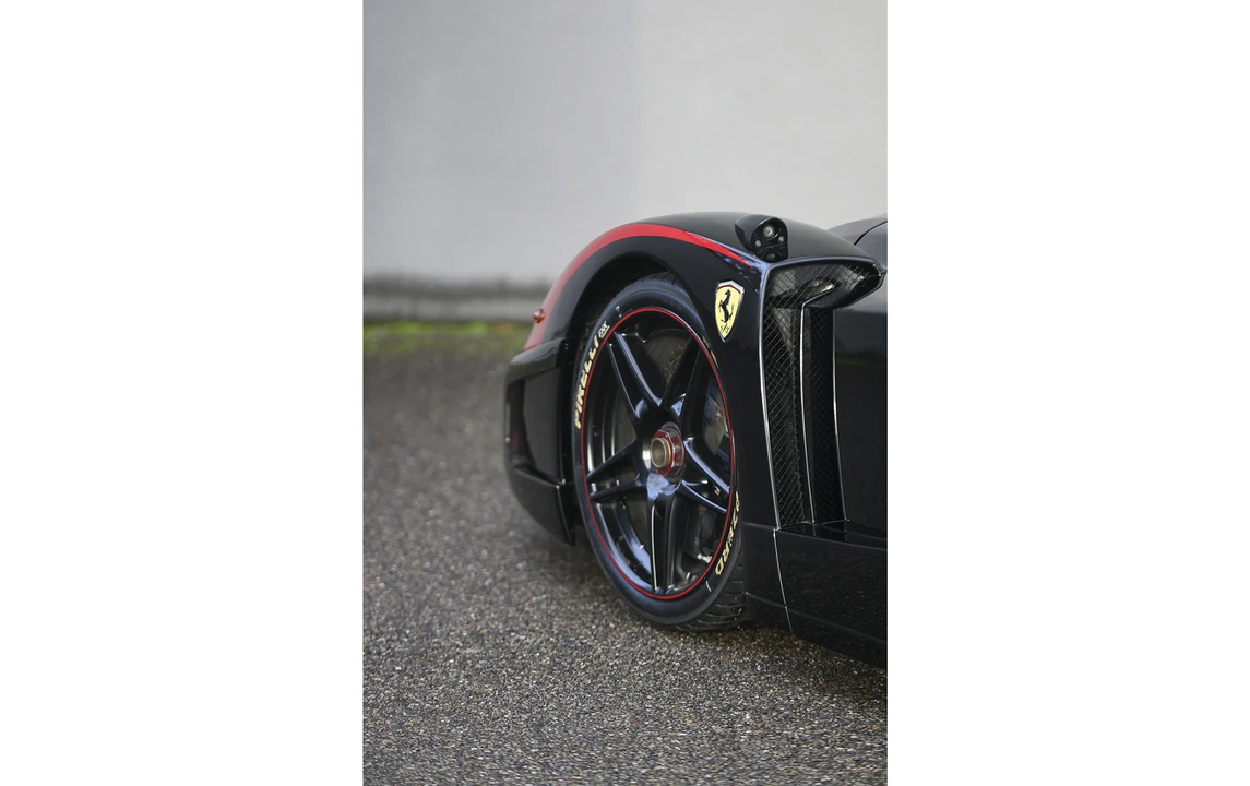2008 Ferrari Enzo - Image 15 of 23