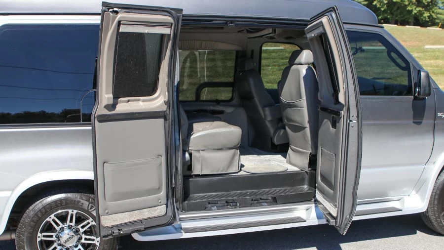 2008 Ford Econoline Van - Image 27 of 31