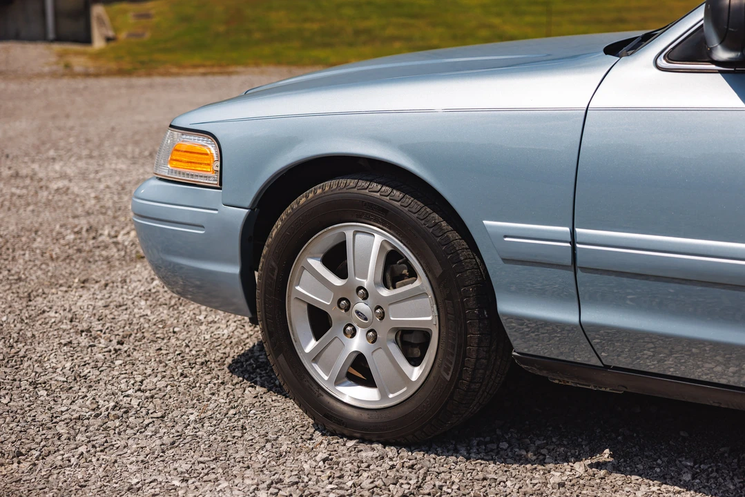 2008 Ford Crown Victoria - Image 13 of 31