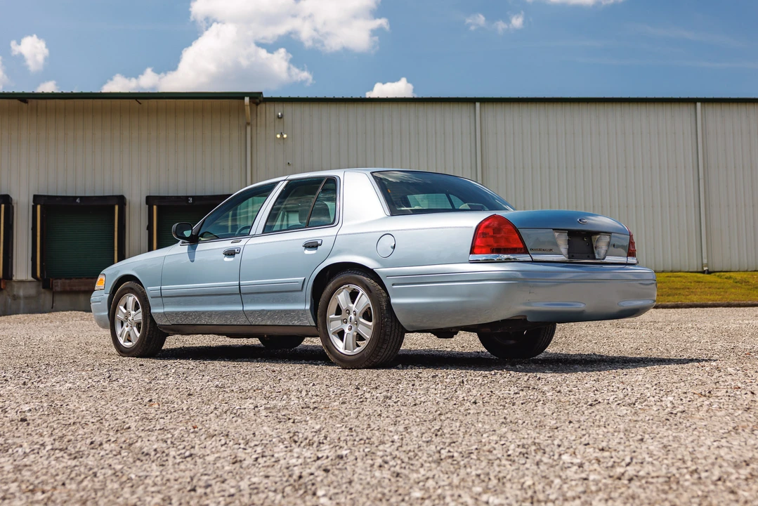 2008 Ford Crown Victoria - Image 10 of 31