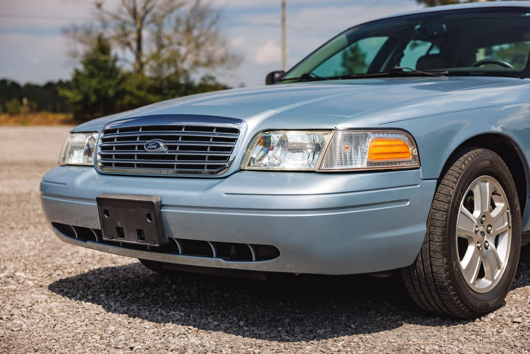 2008 Ford Crown Victoria - Image 16 of 31