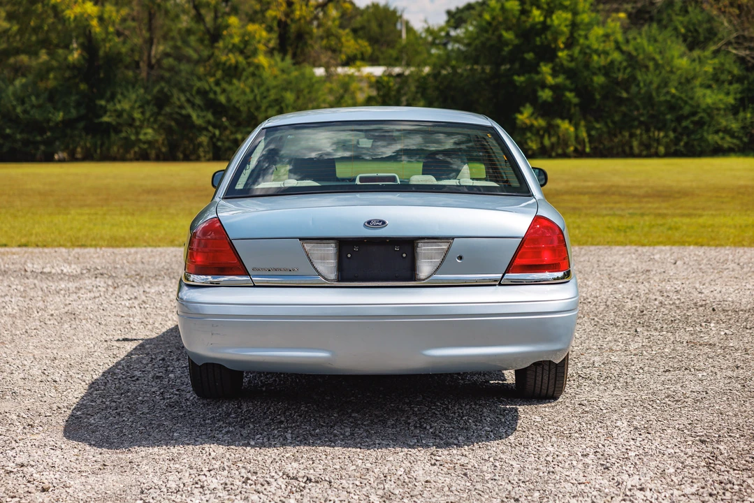 2008 Ford Crown Victoria - Image 11 of 31