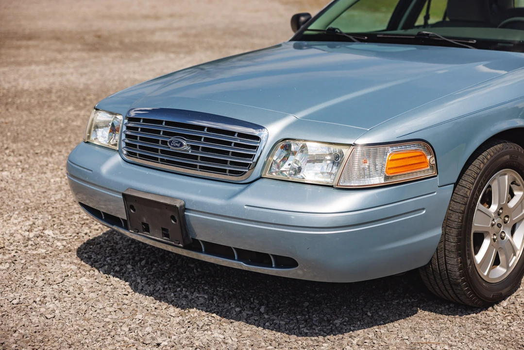 2008 Ford Crown Victoria - Image 15 of 31