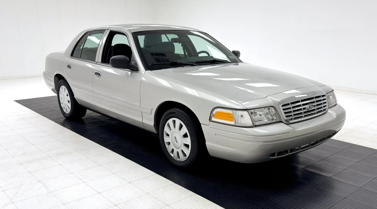 2008 Ford Crown Victoria - Image 7 of 12