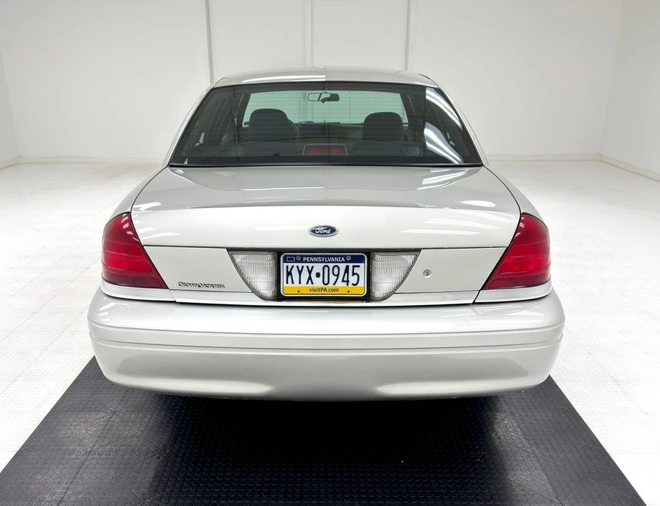 2008 Ford Crown Victoria - Image 4 of 12