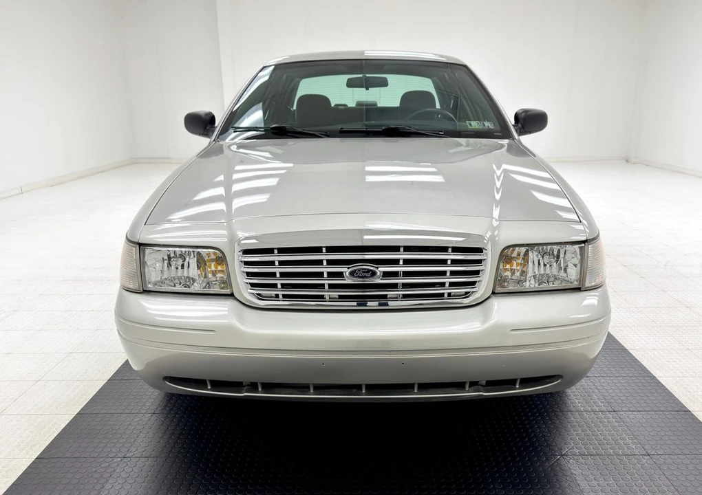 2008 Ford Crown Victoria - Image 8 of 12