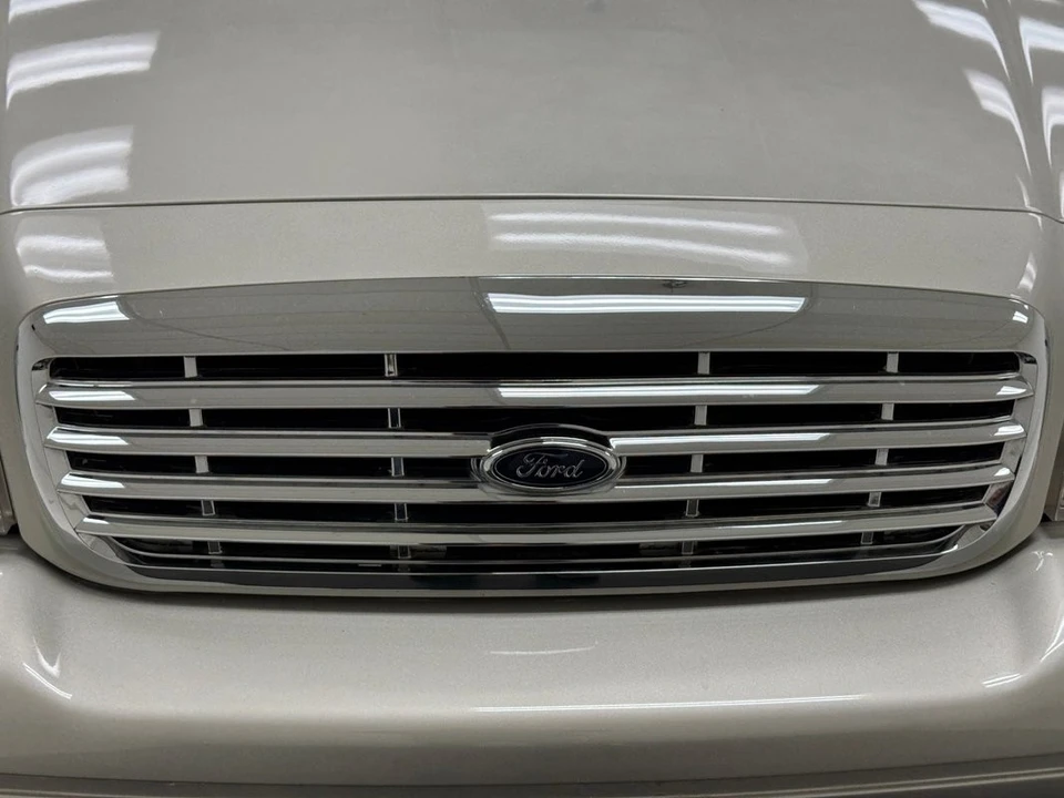 2008 Ford Crown Victoria - Image 9 of 12