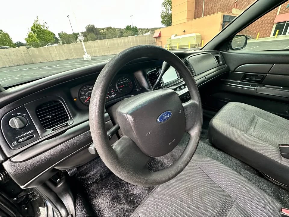 2008 Ford Crown Victoria - Image 18 of 20