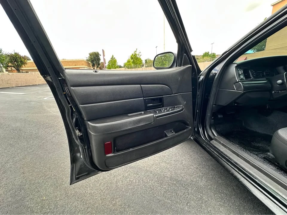 2008 Ford Crown Victoria - Image 16 of 20