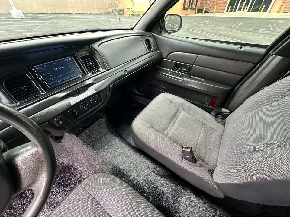 2008 Ford Crown Victoria - Image 19 of 20