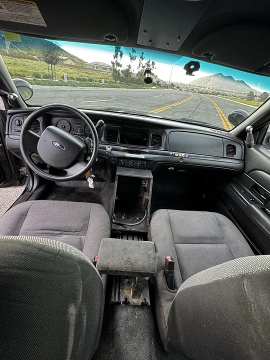 2008 Ford Crown Victoria - Image 17 of 21