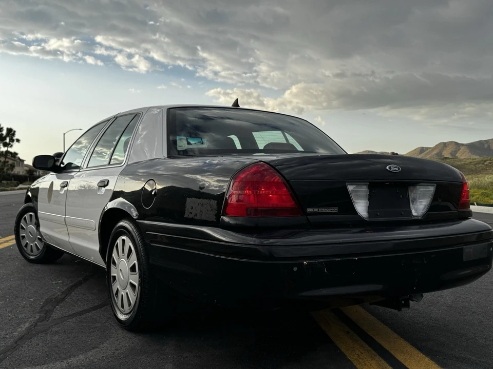 2008 Ford Crown Victoria - Image 4 of 21