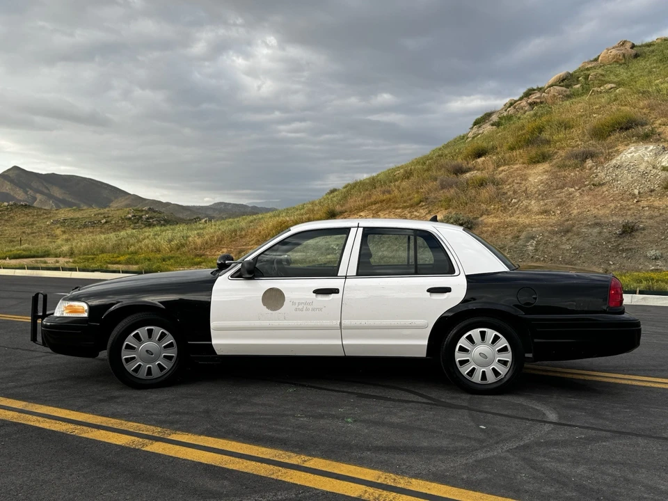 2008 Ford Crown Victoria - Image 3 of 21