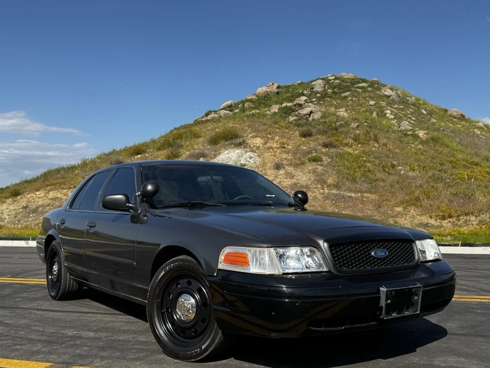 2008 Ford Crown Victoria - Image 2 of 21