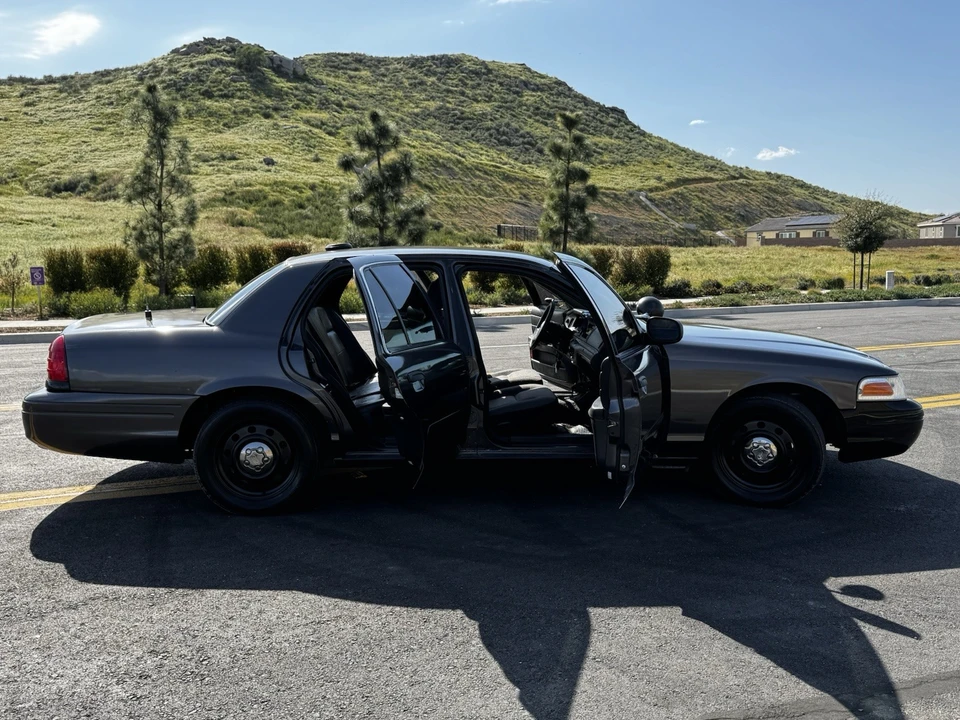 2008 Ford Crown Victoria - Image 14 of 21