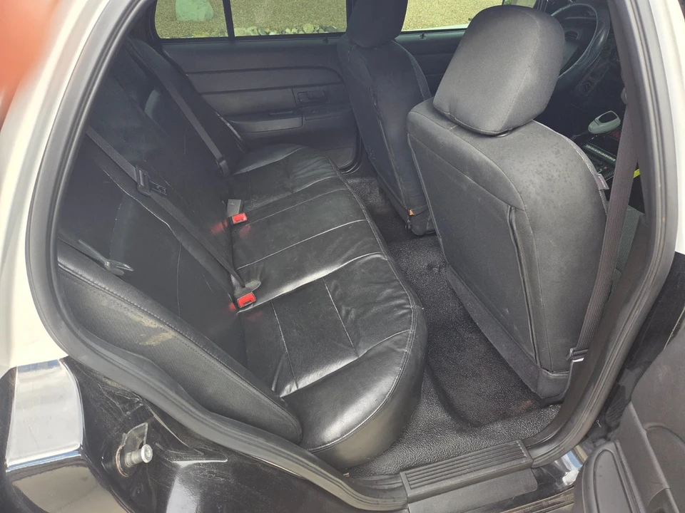 2008 Ford Crown Victoria - Image 16 of 20