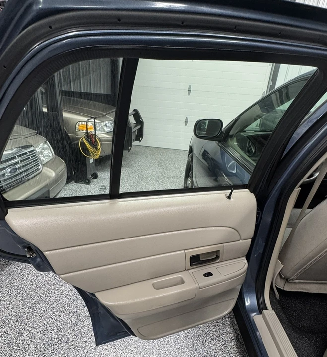 2008 Ford Crown Victoria - Image 15 of 21