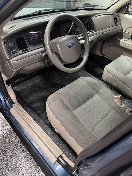 2008 Ford Crown Victoria - Image 11 of 21