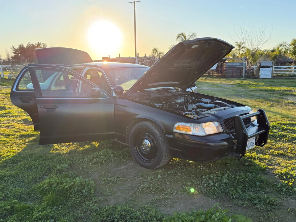 2008 Ford Crown Victoria - Image 16 of 31