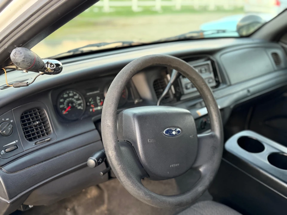 2008 Ford Crown Victoria - Image 30 of 31