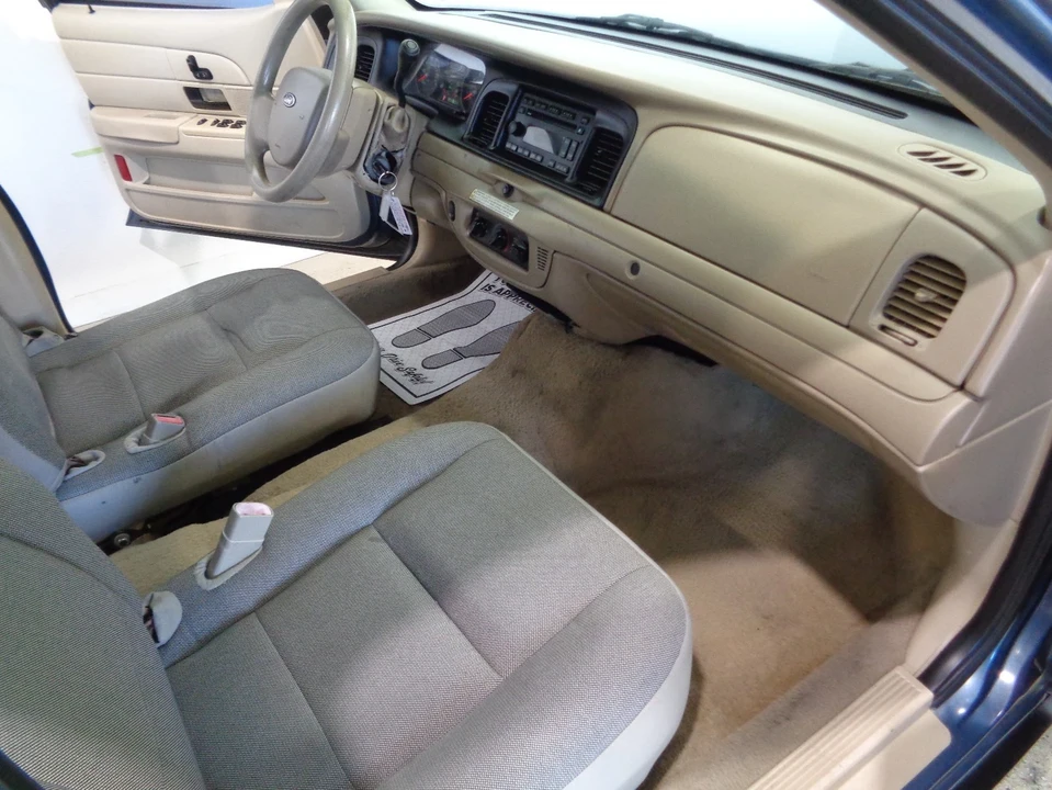 2008 Ford Crown Victoria - Image 14 of 20