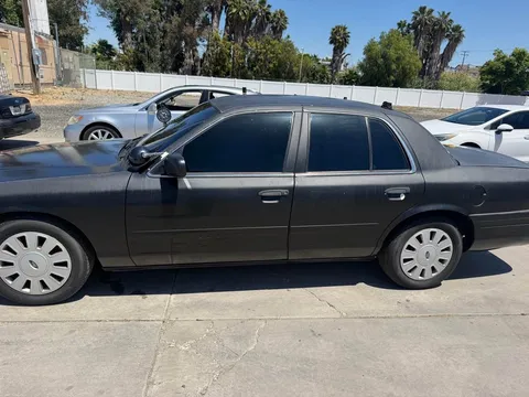 2008 Ford Crown Victoria - Image 2 of 7