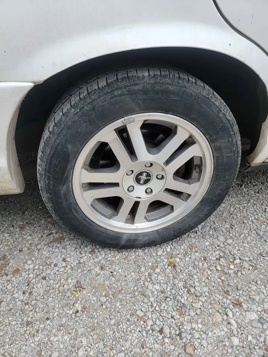 2008 Ford Crown Victoria - Image 15 of 18