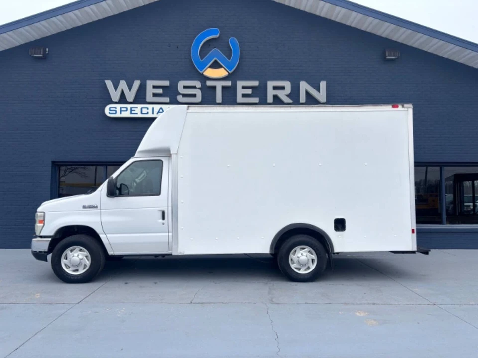 2008 Ford Econoline Van - Image 3 of 12