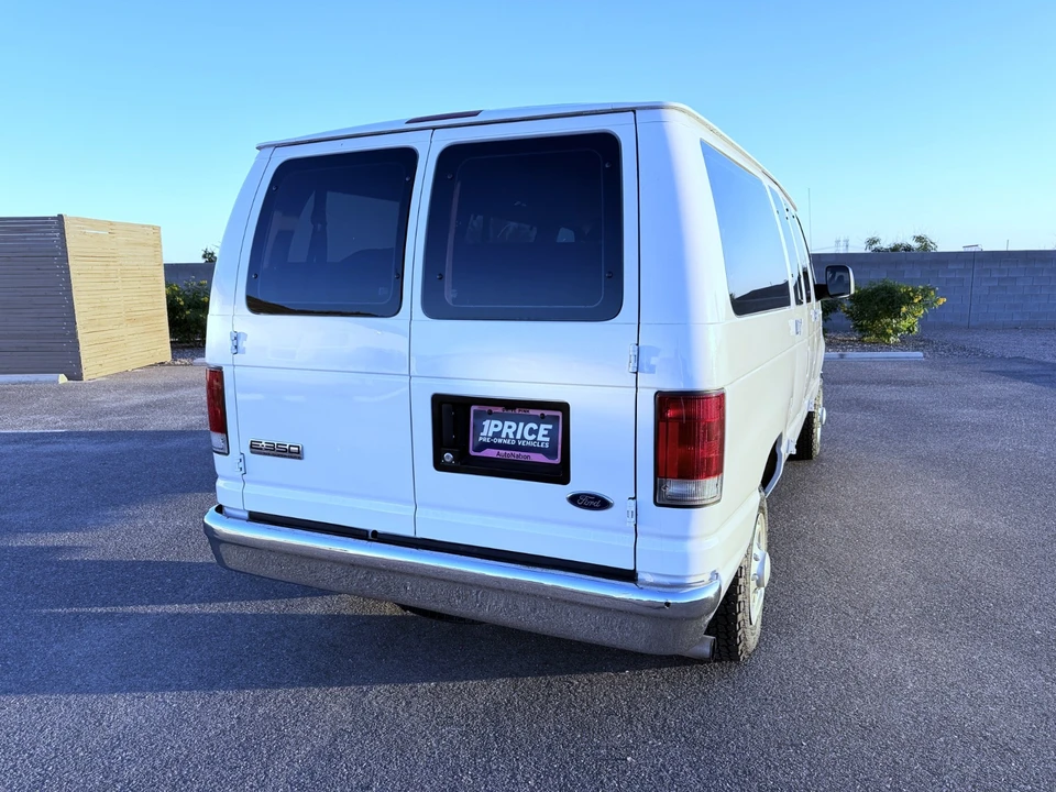 2008 Ford Econoline Van - Image 9 of 21