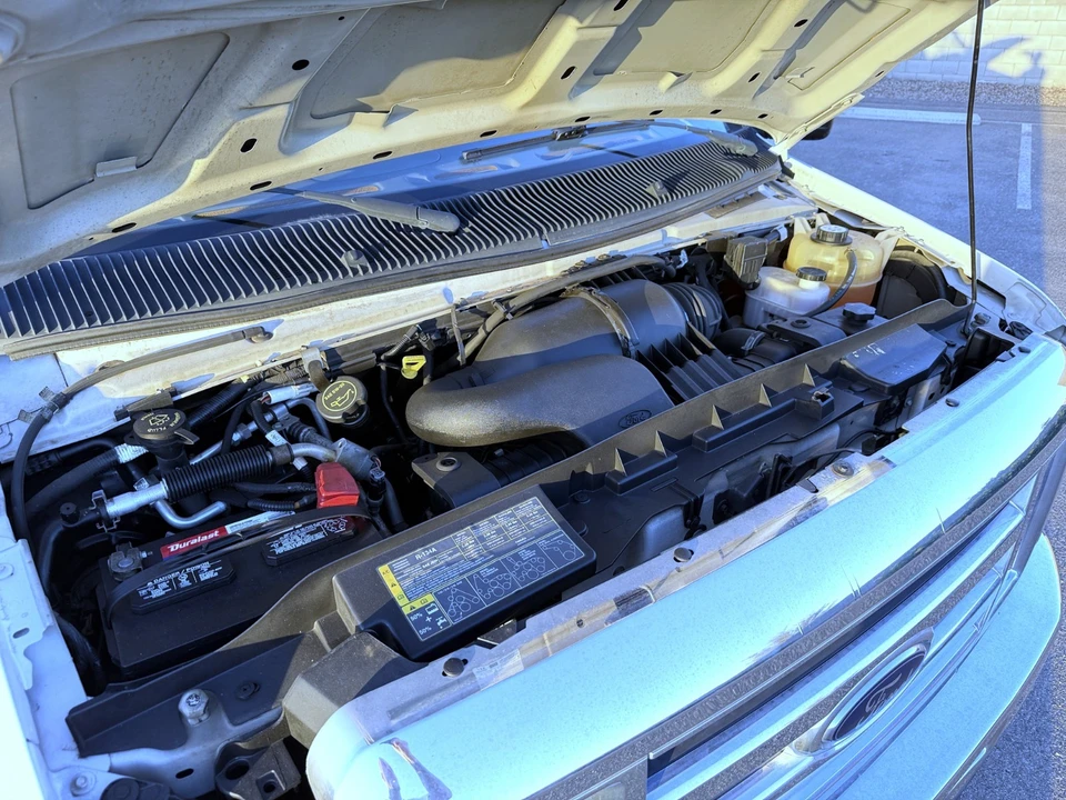 2008 Ford Econoline Van - Image 10 of 21