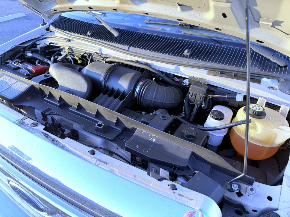 2008 Ford Econoline Van - Image 12 of 21