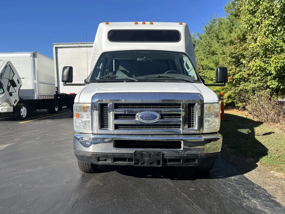 2008 Ford Econoline Van - Image 4 of 12
