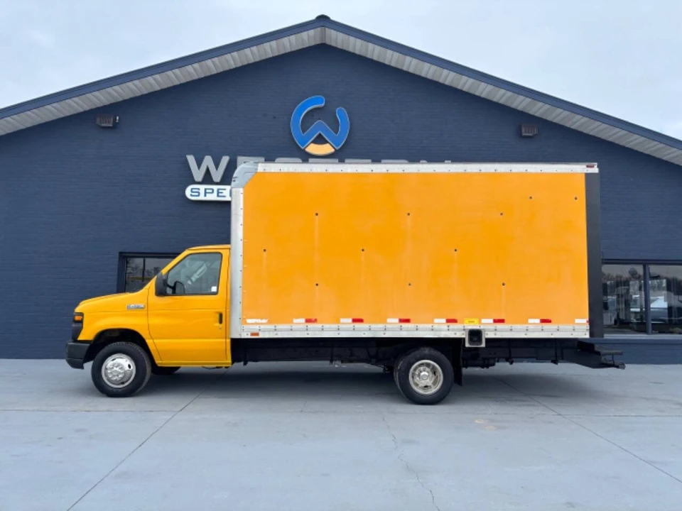 2008 Ford Econoline Van - Image 3 of 12