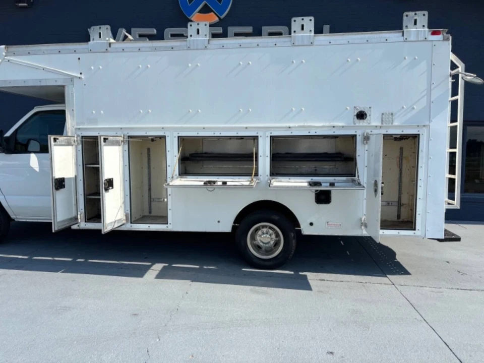 2008 Ford Econoline Van - Image 12 of 19