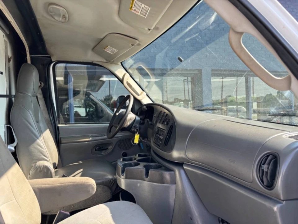 2008 Ford Econoline Van - Image 15 of 19
