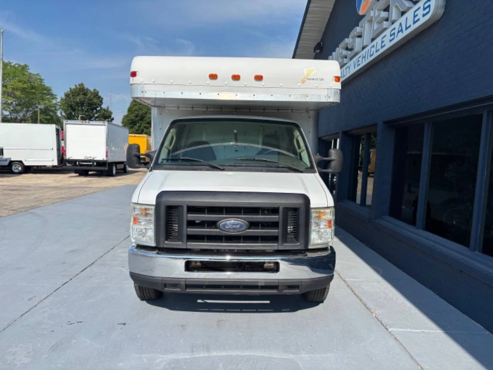 2008 Ford Econoline Van - Image 9 of 12