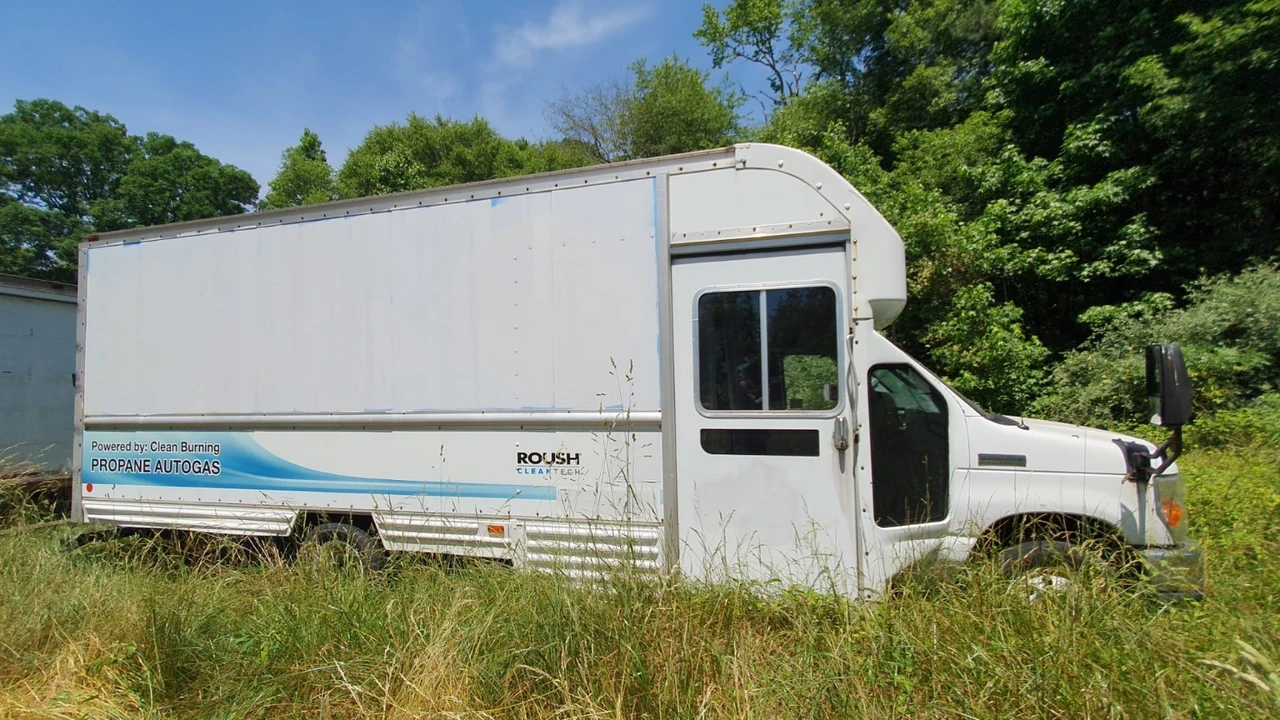 2008 Ford Econoline Van - Image 14 of 15